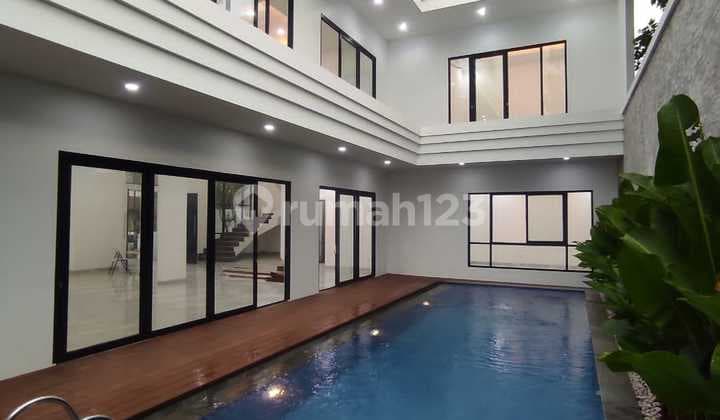 Rumah 2 Lantai American Classic ada Private Pool di Menteng Bintaro Tangsel