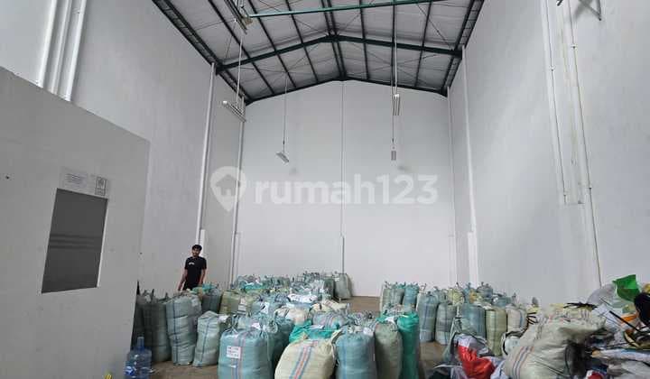 Warehouse for Rent in Bizpark Daan Mogot, Size 9X20