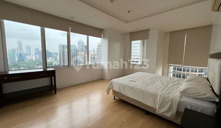 Dijual Apartemen FX Residence Sudirman 3BR 218m2, furnished
