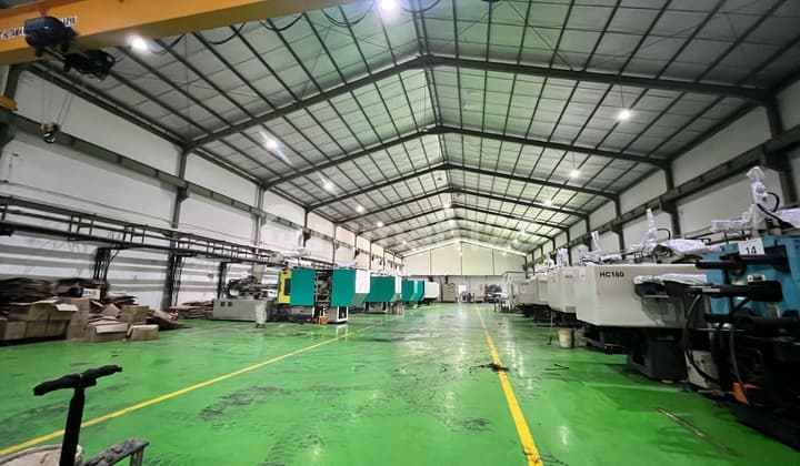 Dijual Pabrik + Gudang Dikawasan Blessindo Legok Luas 5000M Lantai K300 Ada Office Chiller dan Kompresor Frigel Bangunan Baru Siap Pakai Jarang Ada!!