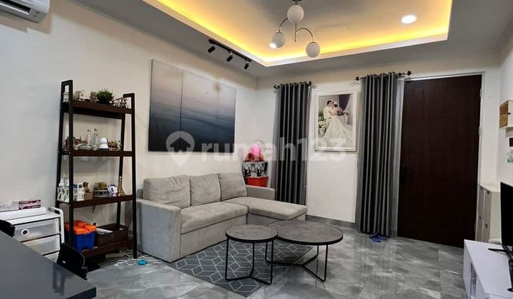 Dijual Cepat Rumah Bagus Renovasi di Gading Serpong Cluster Boston Uk 7X12m 3 Lantai Rumah Cantik Rapih Siap Huni Sudah SHM