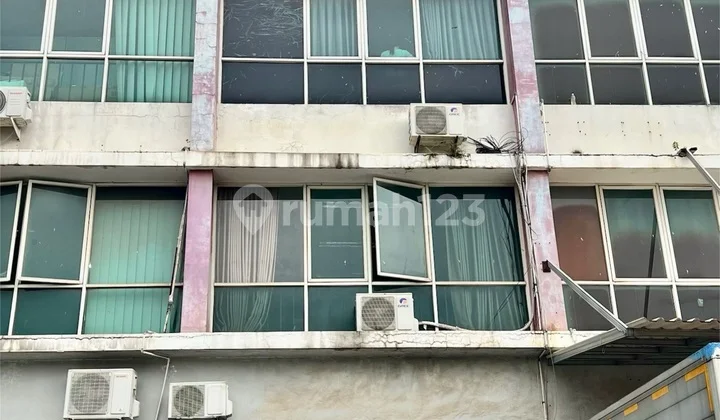 Disewa Ruko Cbd Cengkareng Uk 4,5X15m 3 Lantai Siap Pakai Jarang Ada !! Disewa Ruko Cbd Cengkareng Uk 4,5X15m 3 Lantai Siap Pakai Jarang Ada !!