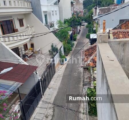 Kost Kos Area Pasar Baru Tanah 8x30 Dekat Halte Busway