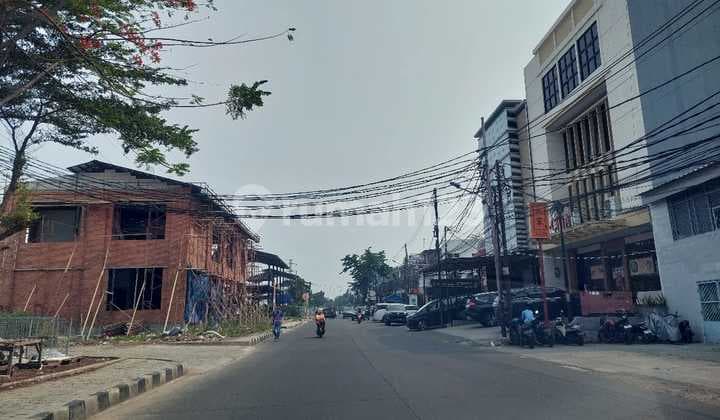 Muara Karang East-Facing Shophouse with Spacious Parking