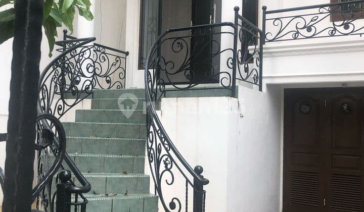 Walet Indah PIK 1 Ukuran 7x25 Hadap Selatan 3,5 Lantai