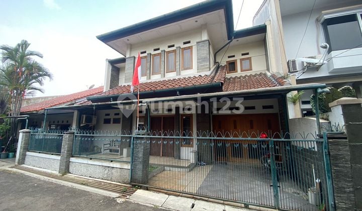 Rumah Dua Lantai Siap Huni Di Turangga Buah Batu Kota Bandung