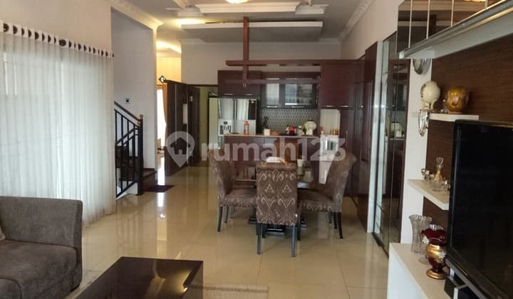 Rumah 3 Lantai modern minimalis di setra murni sayap paster dan sutami setra mall bamdung