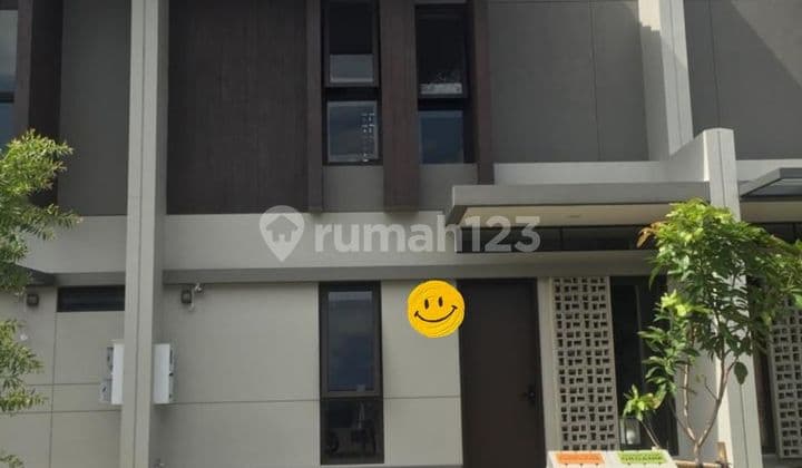 Rumah 2 Lantai bagus di Summarecon kota bandung harga sampe deal