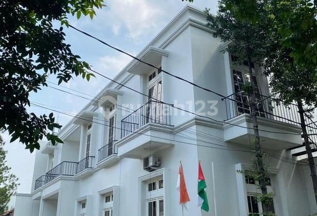 Rumah Mewah Gaya Eropa Siap Huni Di Arcamanik Kota Bandung