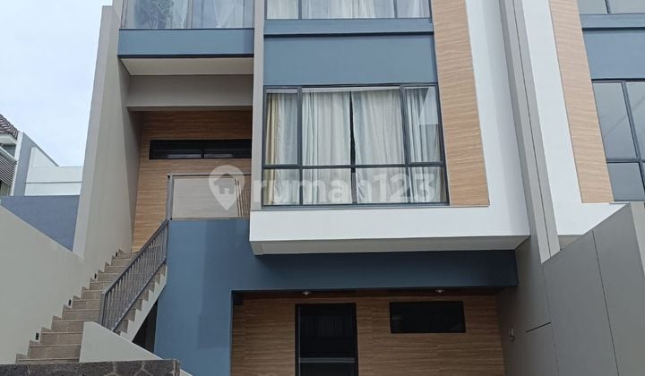 Rumah Baru Dan Mewah Siap Huni Di Setra Duta Bandung