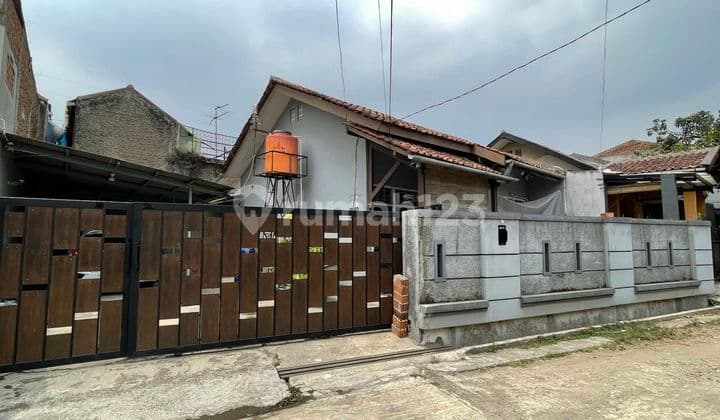 Rumah Unik Semi Furnish Di Taman Kopo Indah Bandung