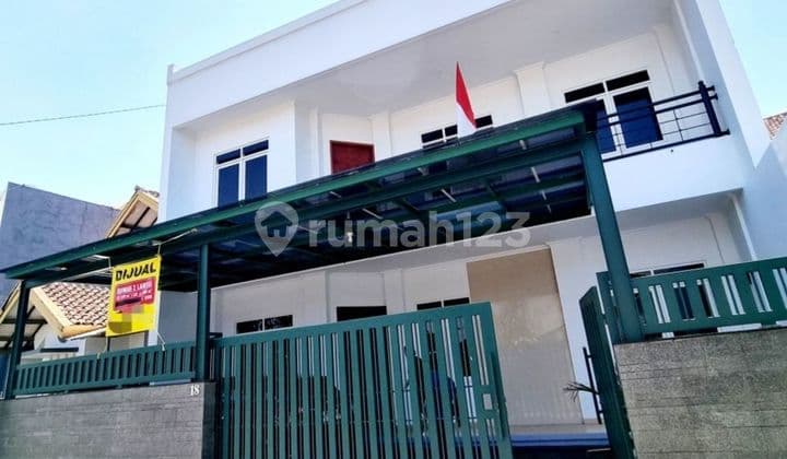 Rumah Baru 3 Lantai Di Pusat Kota Bandung Siap Huni Nego