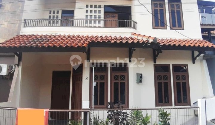 Rumah Kokoh Terawat Di Metro Margahayu Kota Bandung