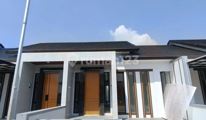 Rumah Baru Minimalis di Jl Laswi Ciparay Dekat ke Buah Batu Bandung