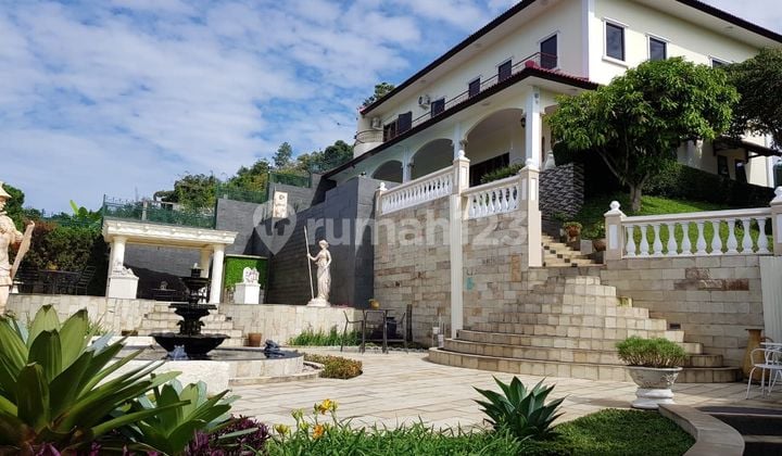 Rumah Mewah & Luas Semi Furnish Di Lembang + Private Pool Pemandangan Kota Bandung