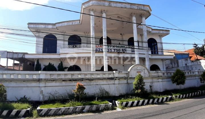 FOR SALE!! Quick Sale 2-Story Strategic House in Mojoklanggru Sby