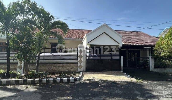 Dijual/Disewakan Cepat Rumah Bagus dan Strategis Rungkut Asri