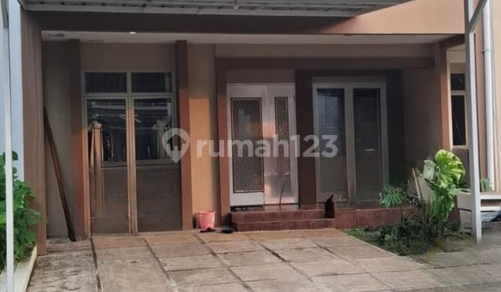Minimalist House in a Safe Cluster at Foresta BSD Near Aeon (Nat)