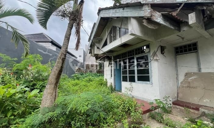 Damaged House, Plot Calculation, Location Near Rawabuntu Bsd Station