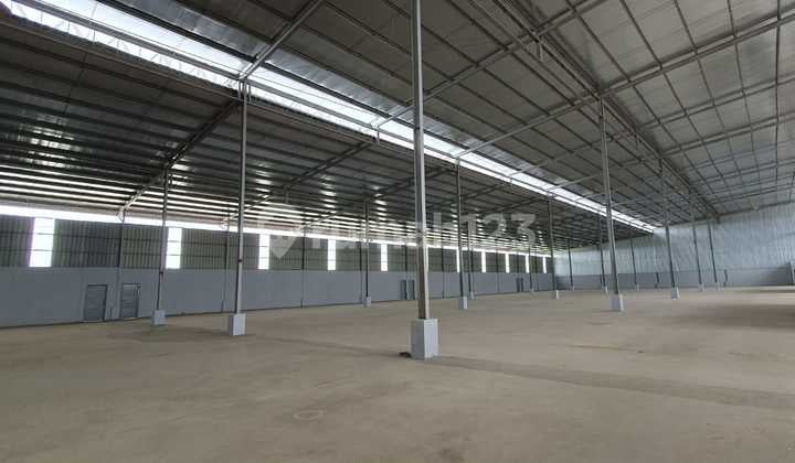 Gudang Baru Siap Pakai di Komp. Pergudangan