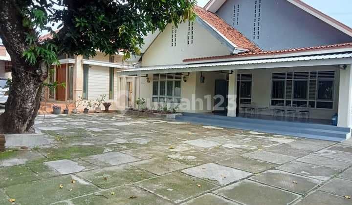 Rumah di Pusat Bisnis Kota Tegal