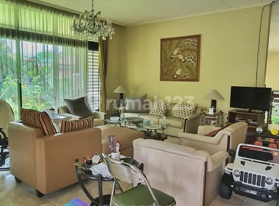 #hargabub# Rumah Lama 2 Lantai Kokoh Siap Huni Nan Asri Halaman Luas Dalam Komplek Mega Cinere