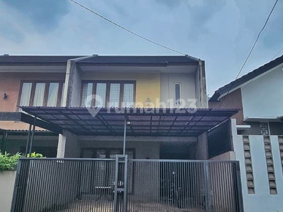 RUMAH MINIMALIS 2 LANTAI FURNISHED DALAM KOMPLEK MEGAPOLITAN