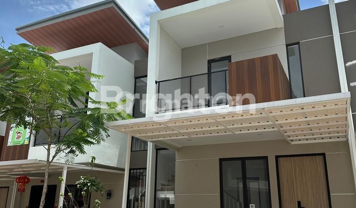 Rumah dengan Konsep "Work, Live, and Enjoy in One Place"