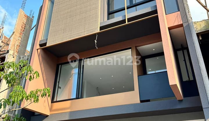 Brand New Townhouse Ampera Kenanga