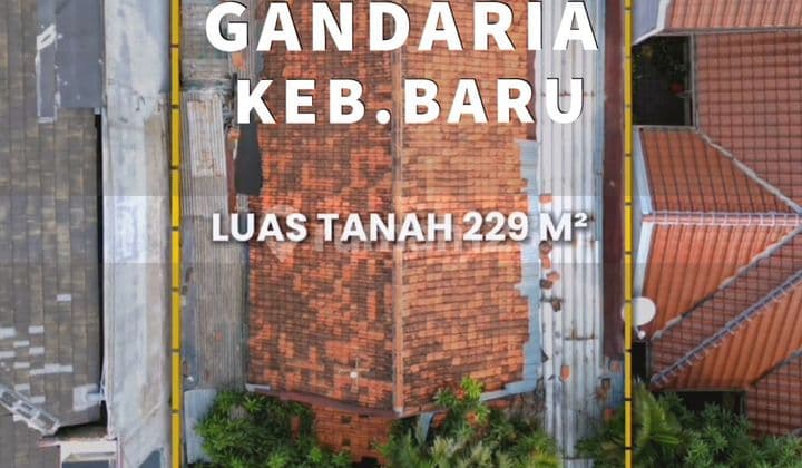 Strategic Location Land Calculation House in Gandaria Area
