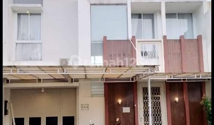 For Sale Beautiful House The Green