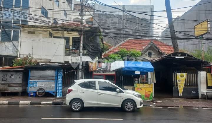 For Sale Old House in Cikini Commercial Zone