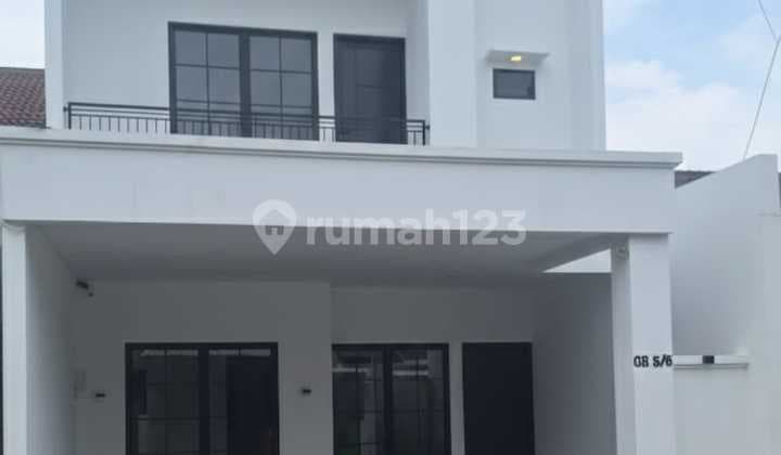 New House with New Furnishings, Modern Tropical Style, 5 Minutes to Parigi Toll Road Bintaro, in Bintaro Jaya