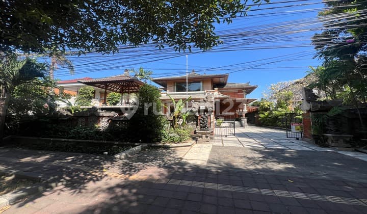 Puputan Renon Strategic House