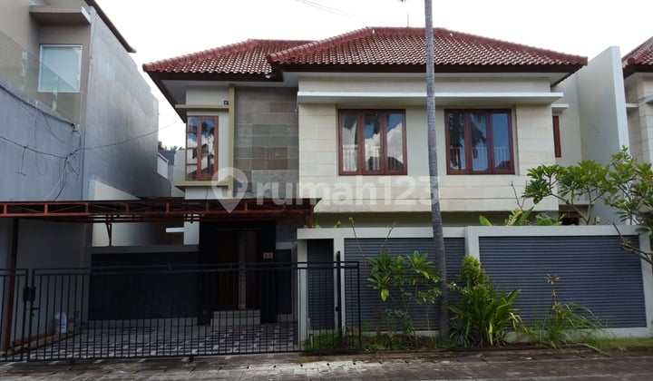 For Sale / Rent Semi Villa House On Sunset Road