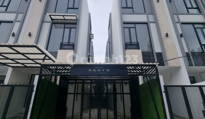 RUMAH BARU EXCLUSIVE