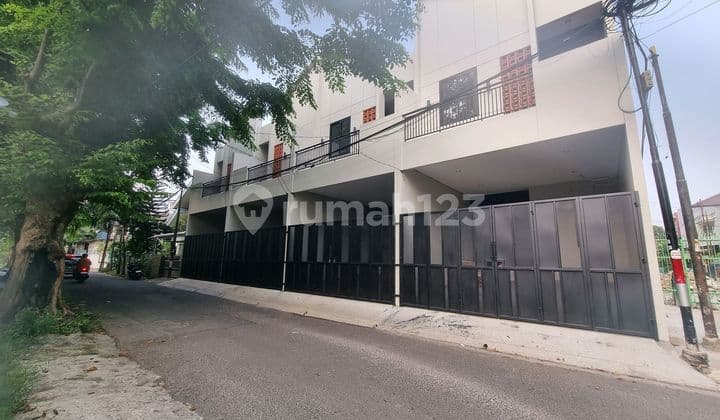 Minimalist New House