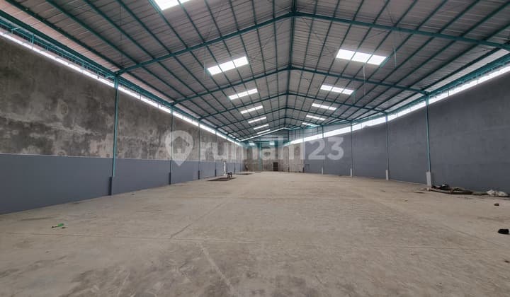 Gudang Baru Strategis Cengkareng