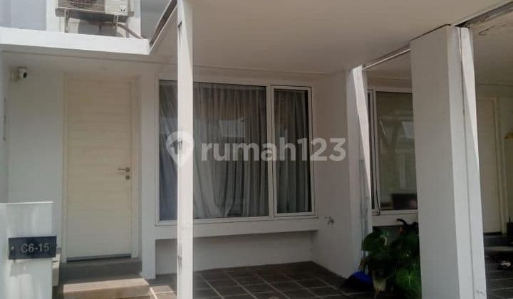 Dijual Murah Rumah dengan Halaman Belakang Luas di Tabebuya Bsd