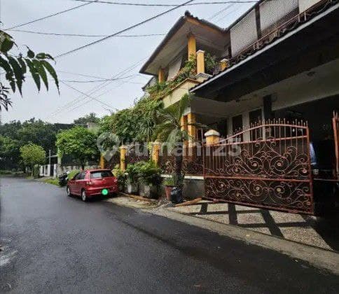 Rumah Kost 8 Kamar Full Dan Rumah Induk Di Bintaro, Jakarta Selatan