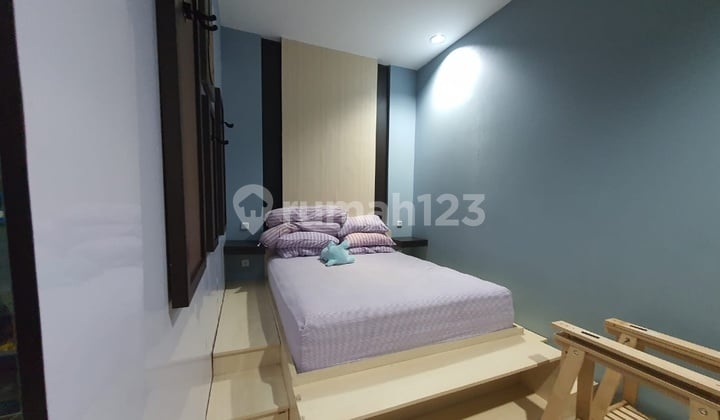 Di jual cepat harga miring di puri indah