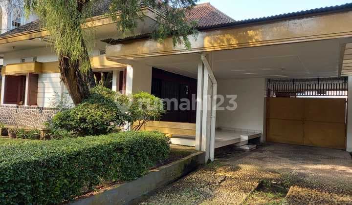 Rumah Dekat Gedung Sate ,Sayap Re Martadinata (Riau ) Bengawan Cihapit, Kec. Bandung Wetan