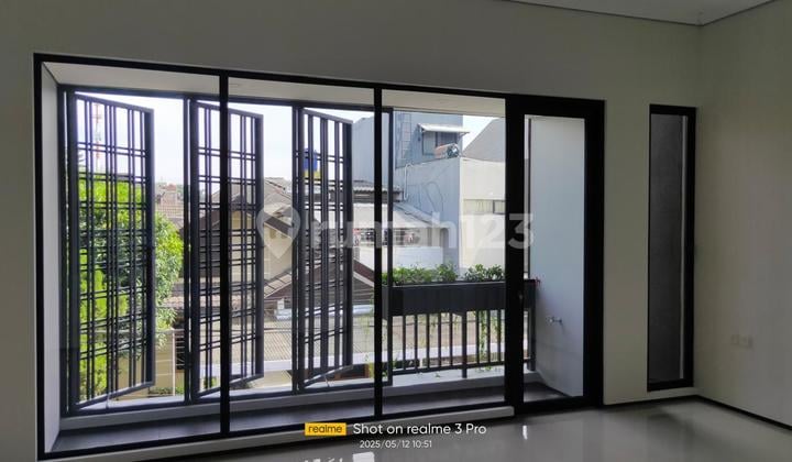 Bangunan Baru Rumah Muara Barat Hadap Barat 2 Lantai Bojongloa Kidul Bandung
