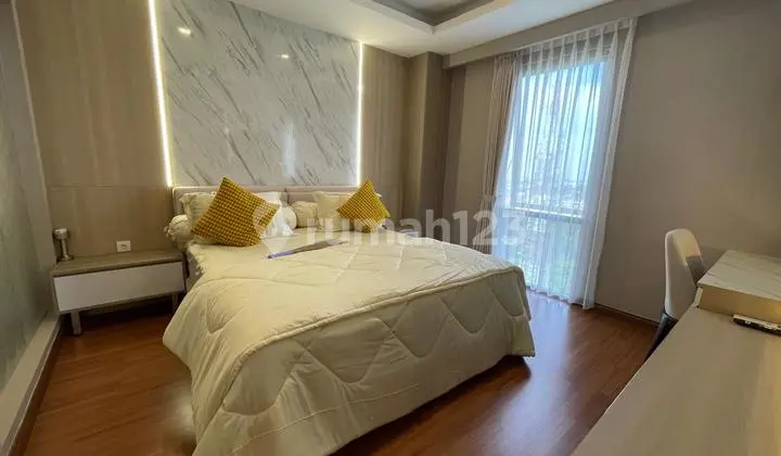 HEGARMANAH RESIDENCE APARTMENT, 3 BEDROOMS BEST VIEW PRIVATE LIFT FURNISHED NEAR BANDUNG UNIVERSITY