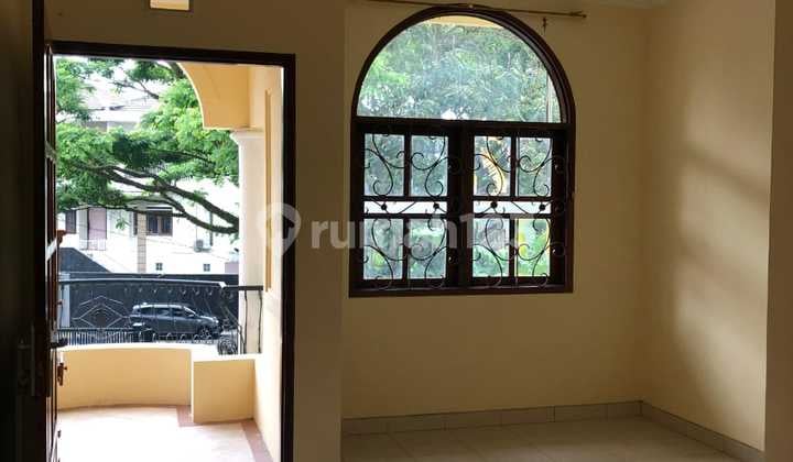 Rumah Setraduta Pasteur Bandung , Dekat Tol, Jalan Depan Lebar