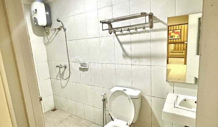 Hotel Tengah Kota Pasirkaliki Kec Cicendo Bandung SHM