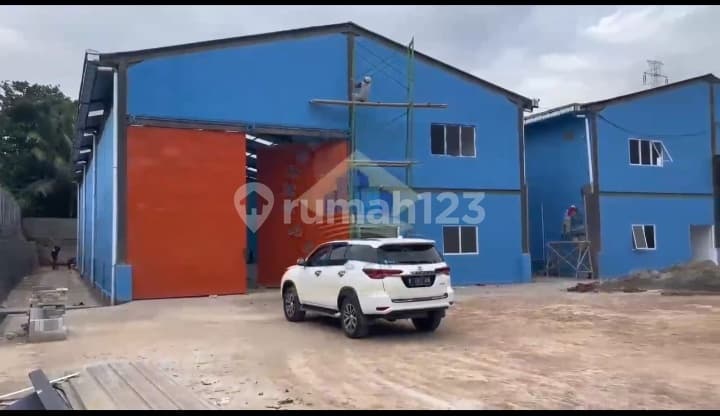 Warehouse on Jalan Raya Diklat Pemda Tigaraksa Tangerang
