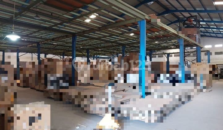 Gudang Loading Dock Berukuran Besar Siap Pakai Di Majapahit Semarang