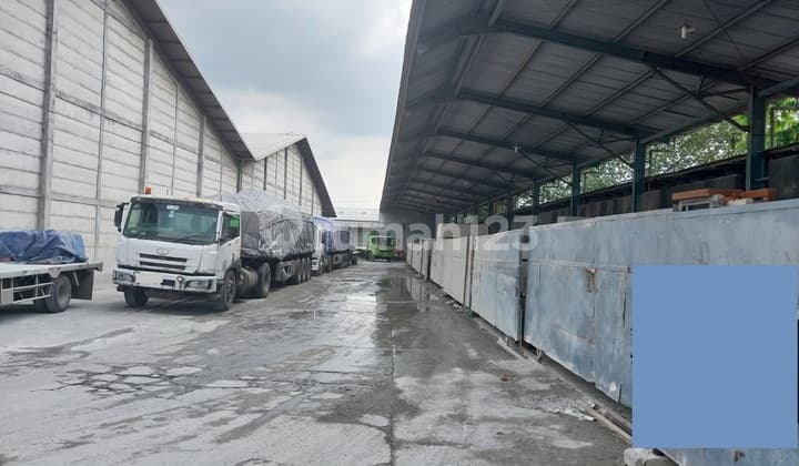 Gudang Super Besar Siap Pakai Lokasi Strategis Pinggir Jalan Raya Pati