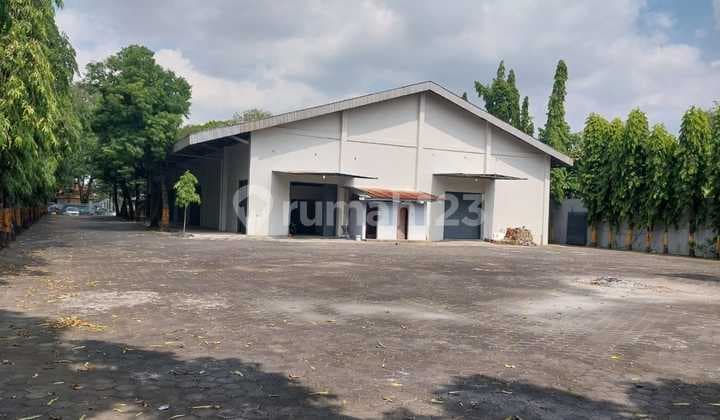 Gudang Bagus Siap Pakai di Tengah Kota Pati